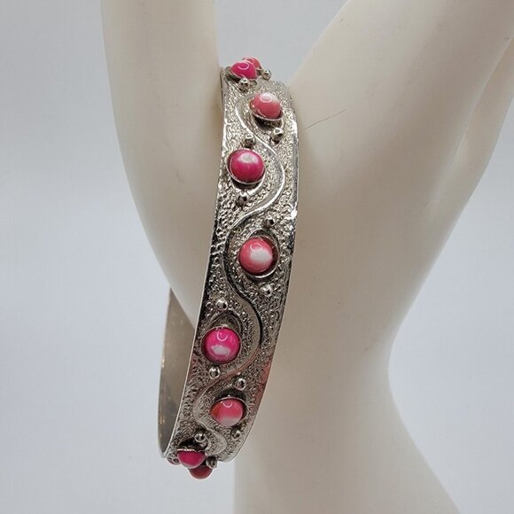 Vintage Silver Tone Beaded BANGLE Bracelet Southwestern Stackable‎ - Picture 1 of 3
